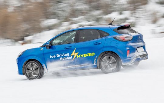 Ice Driving School - J11a1723 Teo Trabucchi R