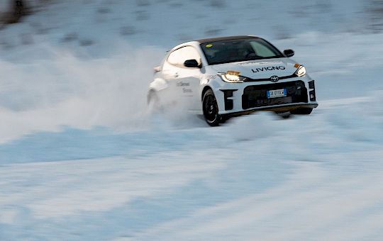 Ice Driving School - J11a3368 Teo Trabucchi R