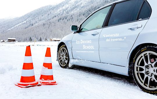 Ice Driving School - J11a9526 Teo Trabucchi R
