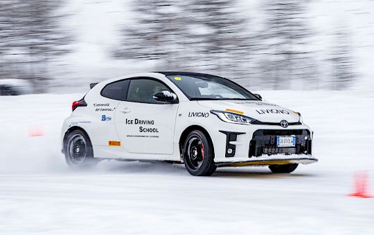 Ice Driving School - J11a9558 Teo Trabucchi R
